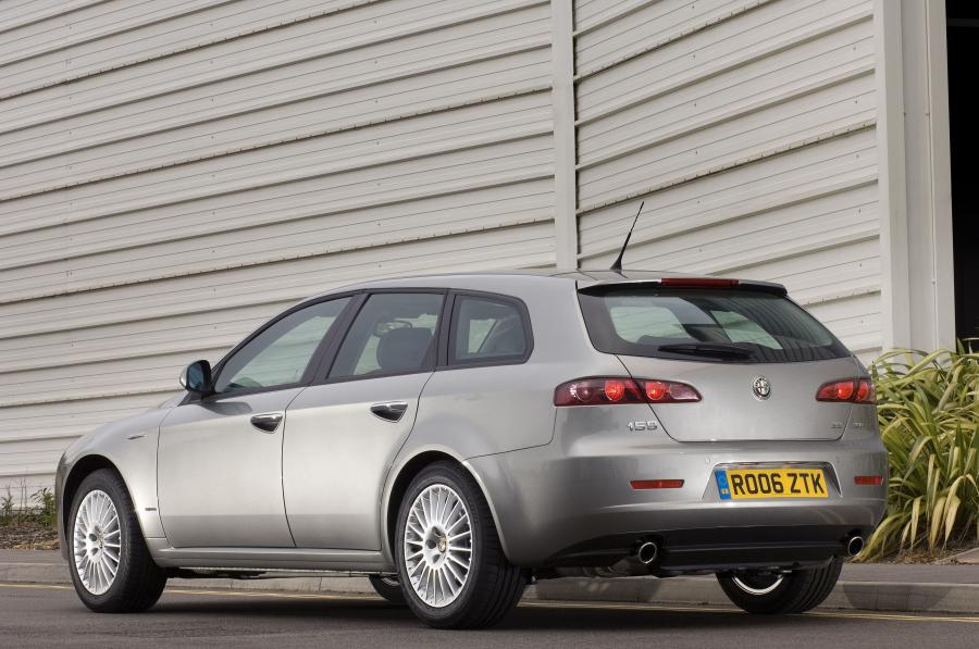  Alfa Romeo 159 Sportwagon (939B) 2006 года  (UK) (фото 23 из 31)